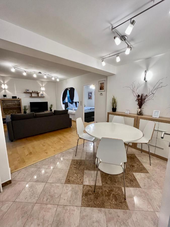 Traum Apartment Mit Pool+Balkon Vídeň Exteriér fotografie
